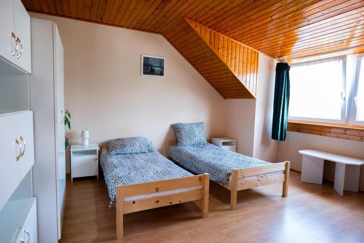 Tenisz Vendeghaz Ordacsehi Buitenkant foto