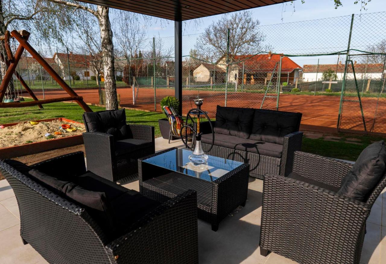 Tenisz Vendeghaz Ordacsehi Buitenkant foto
